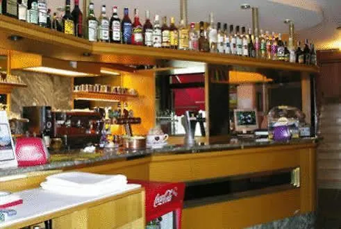 Hotel Argegno 3*