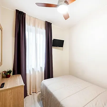 Hotel Argegno 3*