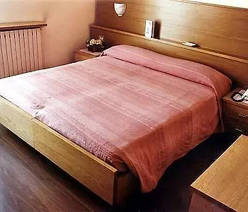 Hotel Argegno 3* Ардженьо