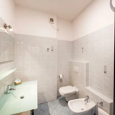Hotel Argegno Отель Ардженьо