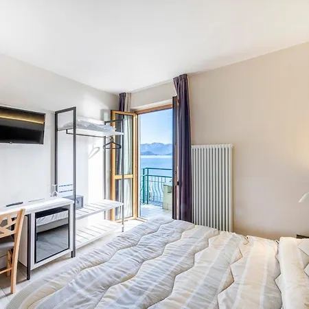 Отель Hotel Argegno 3*