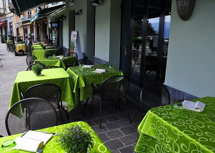 Отель Hotel Argegno Ардженьо