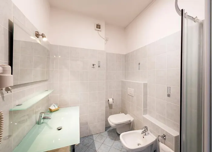 Hotel Argegno Отель