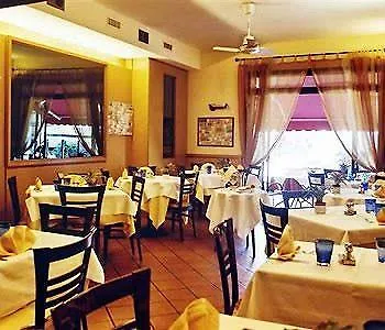 Hotel Argegno 3* Ардженьо