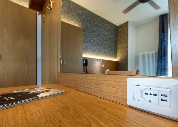 Отель Hotel Argegno 3*