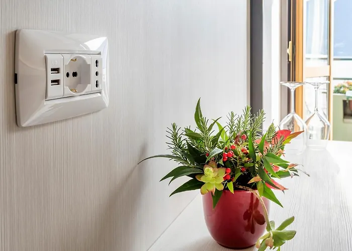 Отель Hotel Argegno Ардженьо