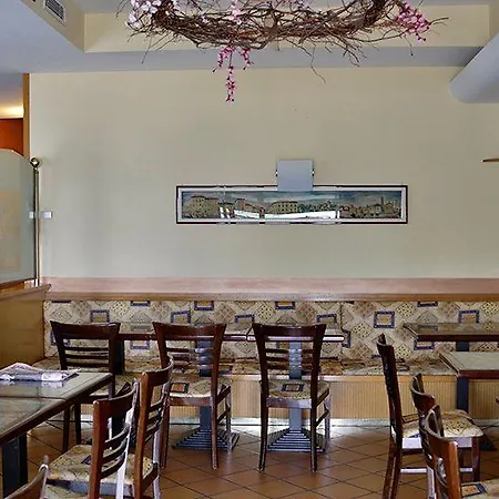Hotel Argegno 3*